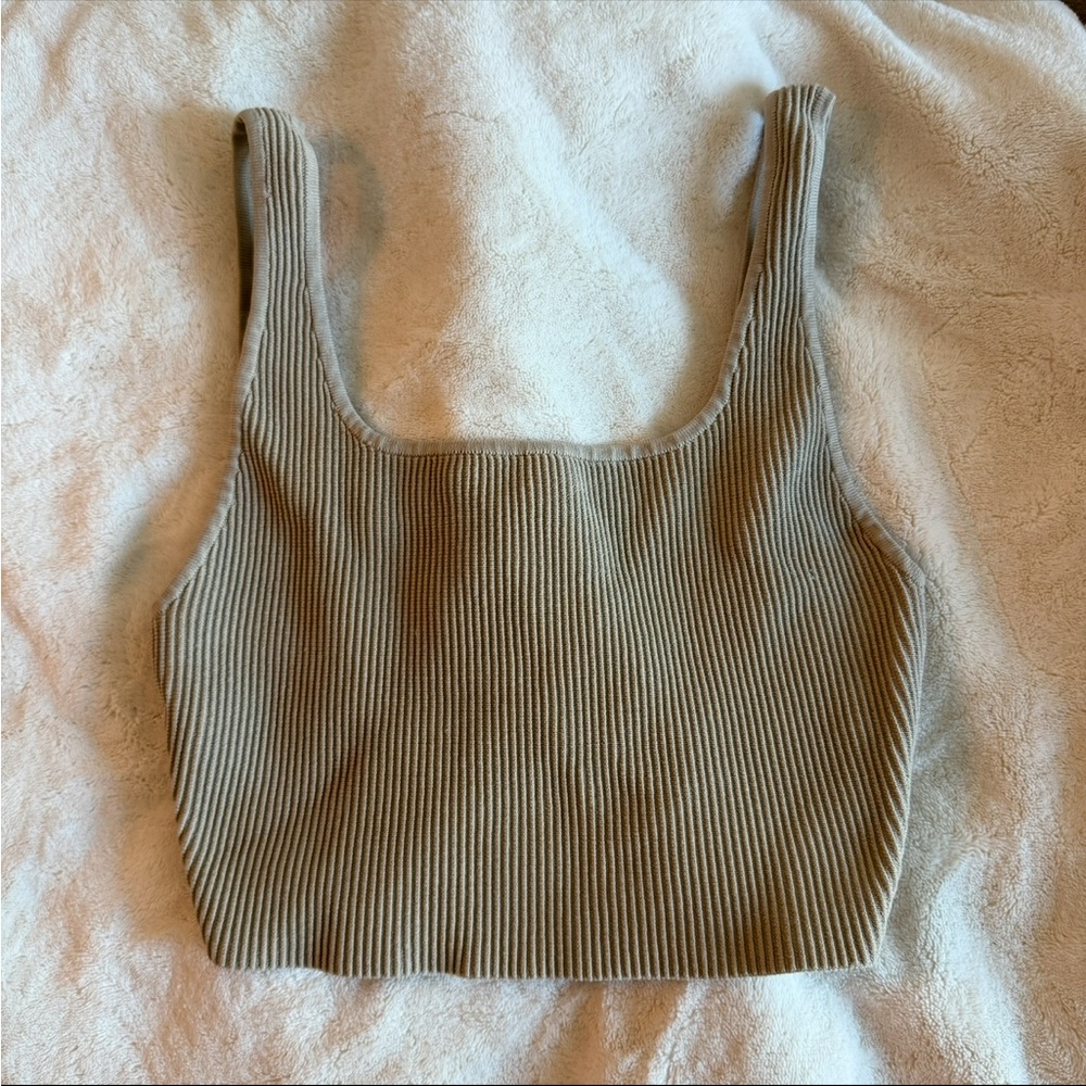 🚫 SOLD 🚫 Babaton Ribbed Beige Crop Top